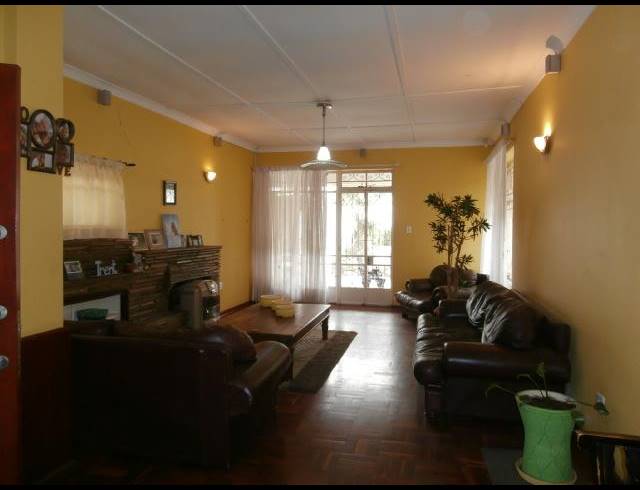 3 BEDROOM HOUSE FOR SALE IN LINMEYER
